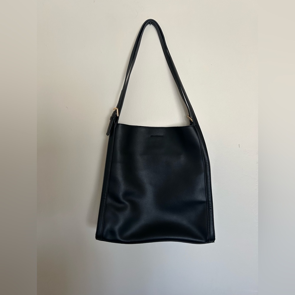 Antik Kraft Black Leather Shoulder Bag